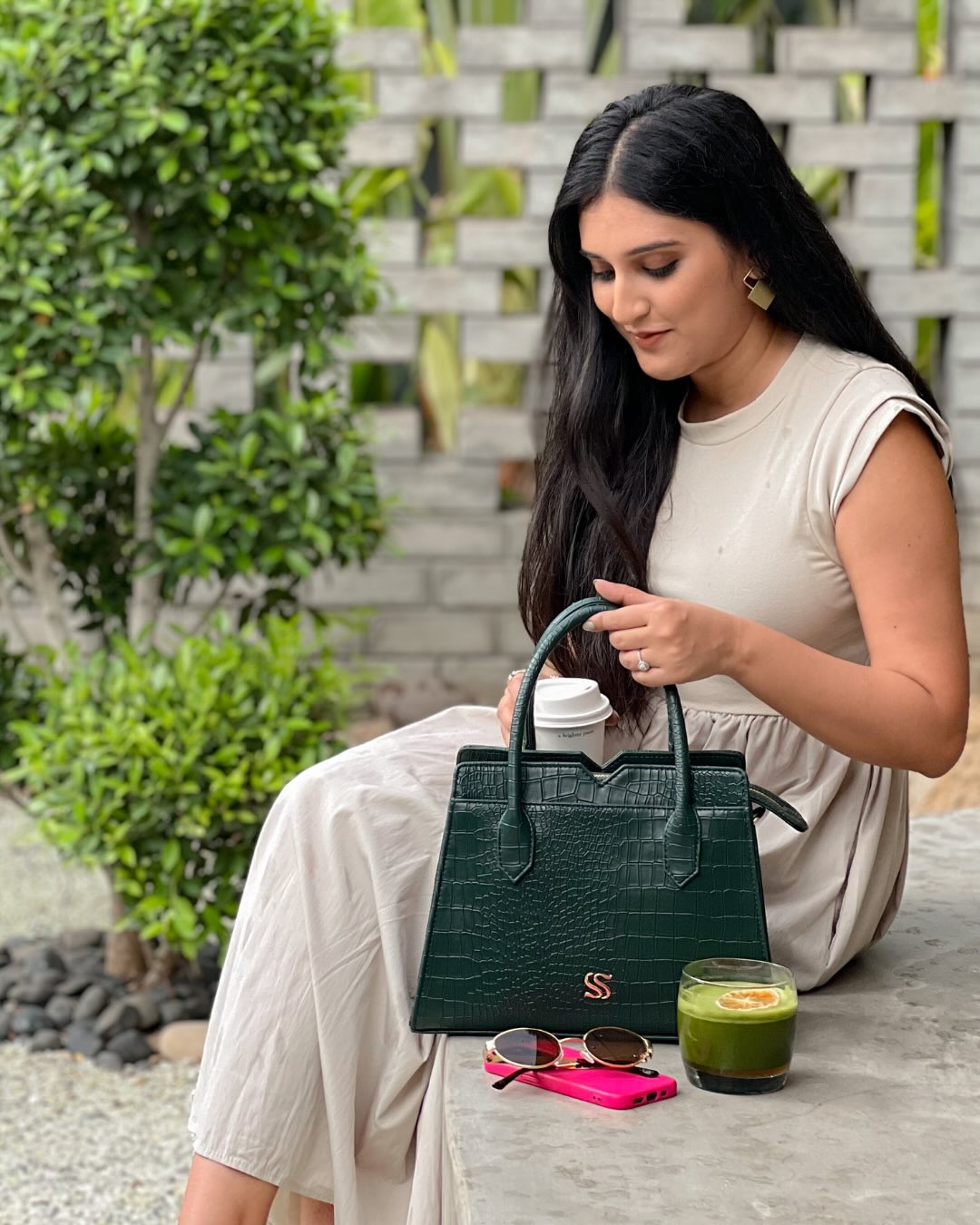 Emerald Elegance Poise Handbag